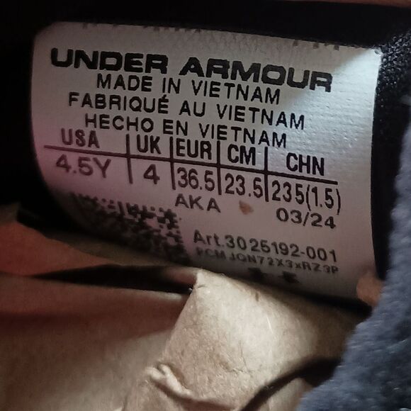 Under Armour Girls UA Runplay Camo Running Sneakers Size 4.5 PRE-OWNED - Picture 4 of 6